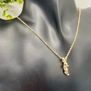 🌙 C523 - Necklace with sleeping cat charm